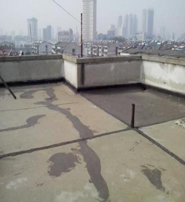 阿坝漏水维修 楼顶漏水是什么原因，楼顶漏水维修方法是什么?